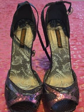 Dollhouse Metallic Purple Open-Toe Ankle Strap Heels